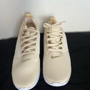 Women’s Nike Lunarsolo